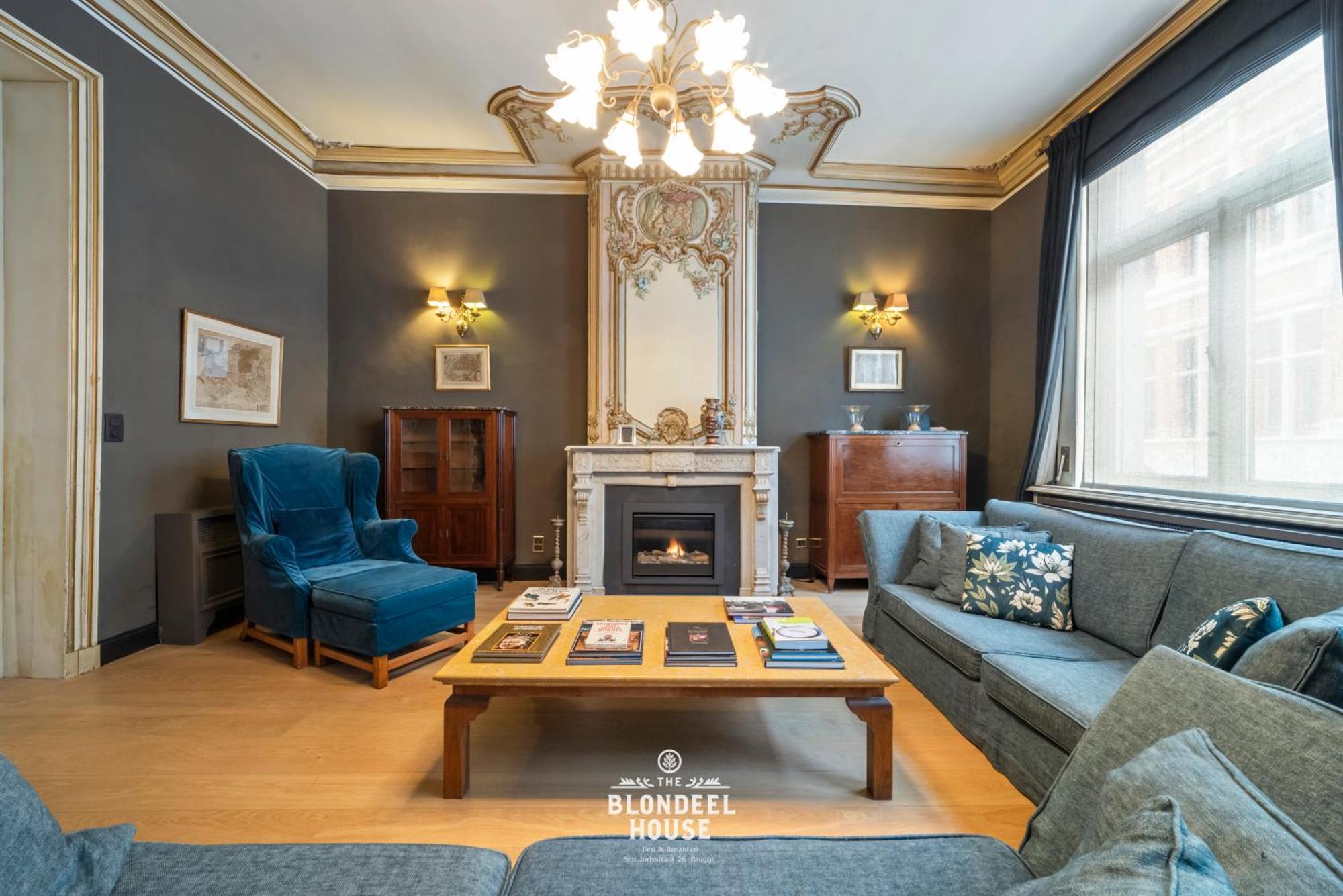 The Blondeel House Center Bed & Breakfast *